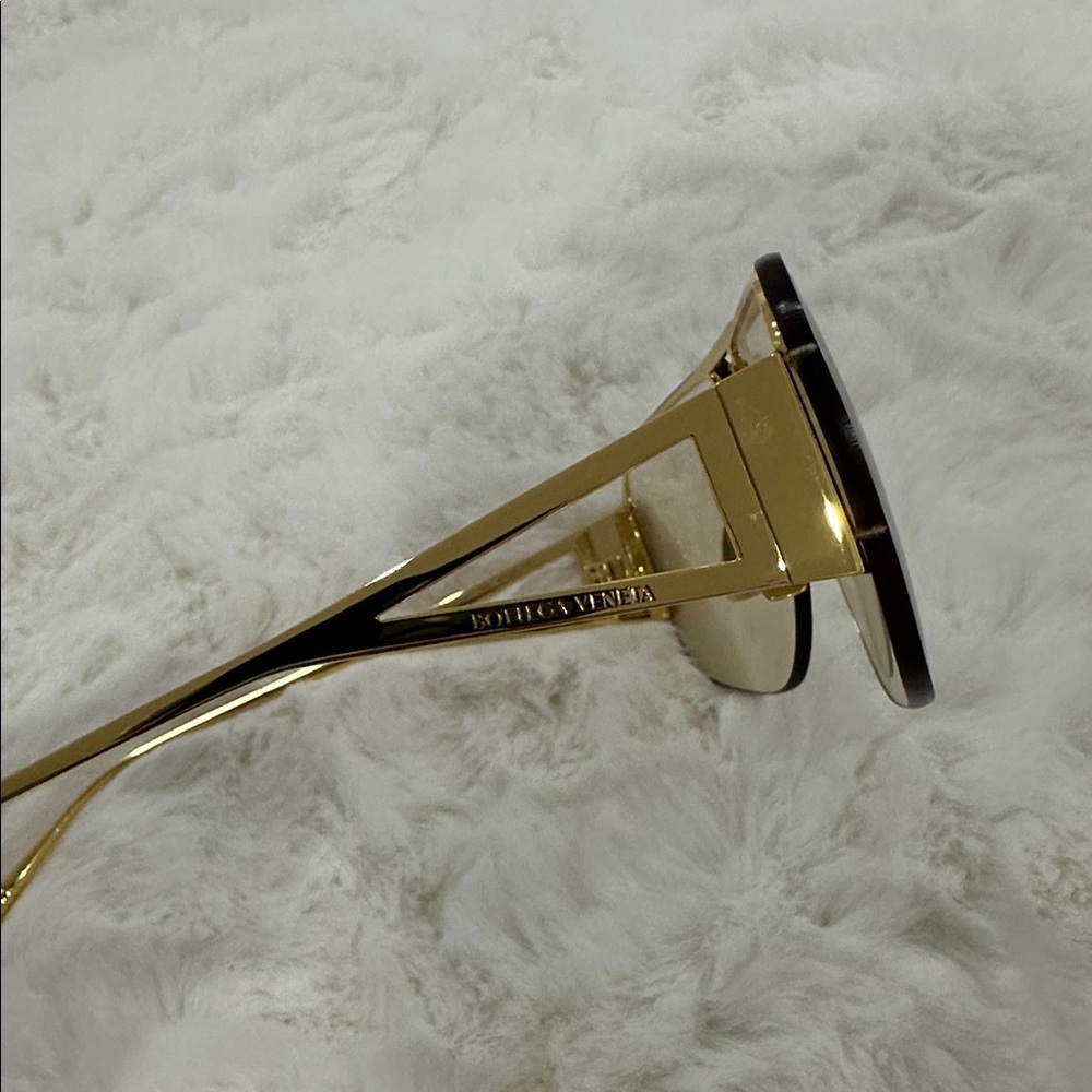BOTTEGA VENETA SUNGLASSES - Picture 9 of 16